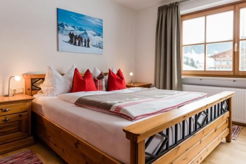 带阳台的两卧室公寓