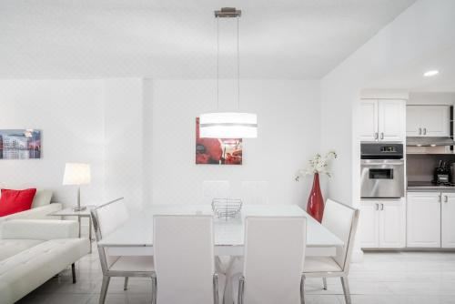 带阳台的三卧室公寓