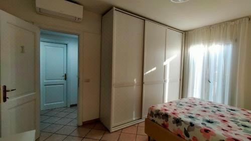 带私人外部浴室的双人房