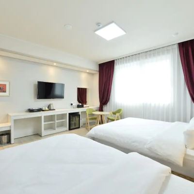 Superior Twin Room With City View Gwangju Tourist Hotel Promo Code