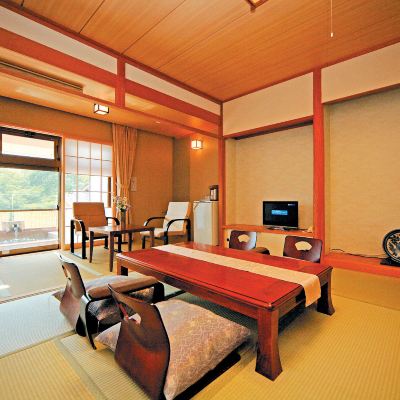 和風スタースターリースカイ バス付き 山側 ぬくもりに心なごむ湯宿　星のあかり クーポン