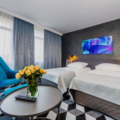 甄選雙人或雙床房（空調） 維斯潘斯基飯店優惠