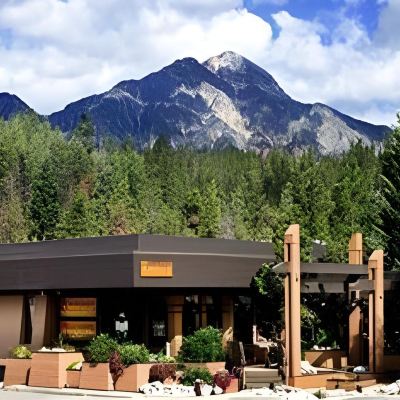 Kitchen - Two Queen, One Sofabed Marmot Lodge Jasper Promo Code