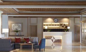 The Lake Hotel - Housity