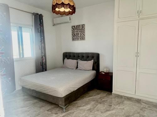 Un Emplacement Exceptionnel Two-Bedroom Apartment