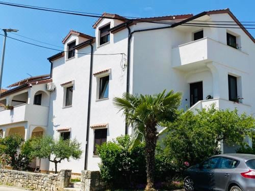 两卧室公寓 - 带露台