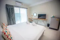 IRabbit Hotel