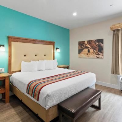 Luxury Two-Bedroom Suite Bluff Dwellings Resort Promo Code