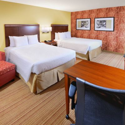 客房（2張雙人床，聽力無障礙） 傳奇公園達拉斯普萊諾萬怡酒店優惠