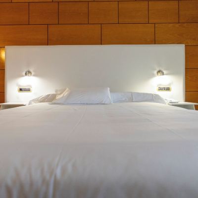 Deluxe Double Room With Bathtub Alfonso I Promo Code