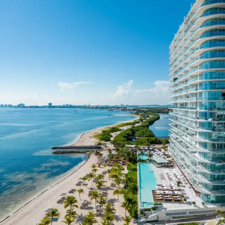 SLS Cancun Hotel & Residences