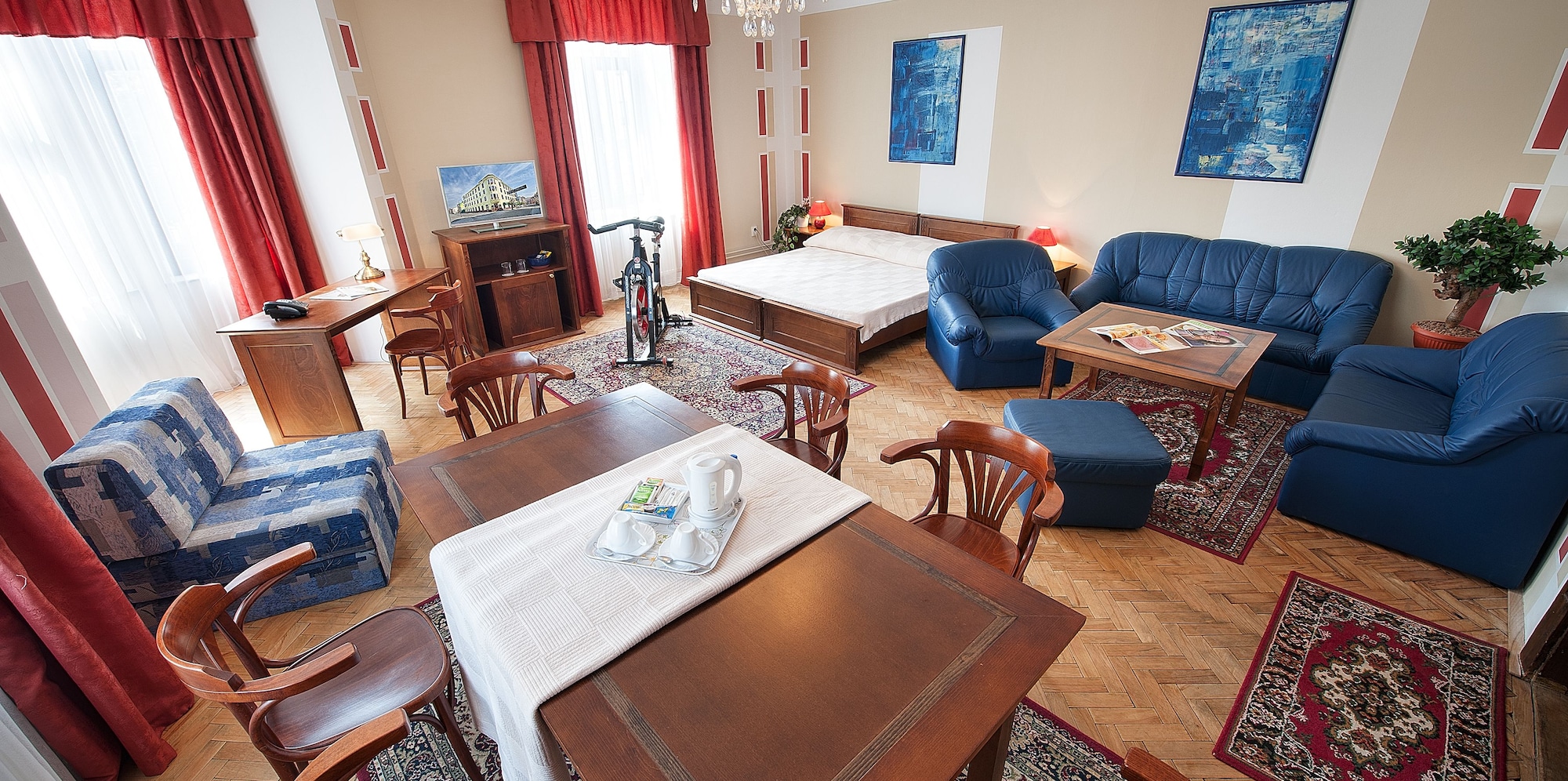 小型城景房，带浴缸