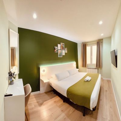 Double Room Hostal Sol Square Madrid Promo Code