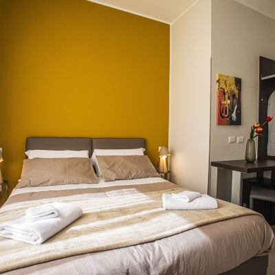 Basic Double Or Twin Room Garibaldi 136 Promo Code