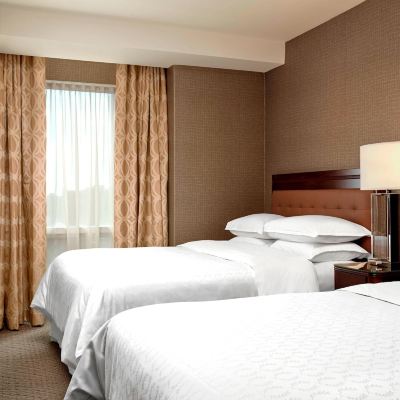 傳統一臥兩張大床套房（帶梳化床） 卡爾加里克萊裡喜來登套房飯店優惠