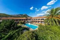 Noemys Toulon la Valette - Hotel Restaurant Avec Piscine