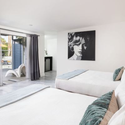 Deluxe Room Pool View 2 Queen Beds The Palm Springs Hotel Promo Code