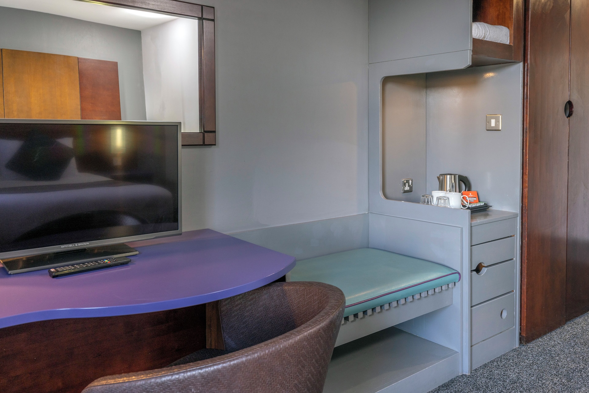 标准双床房， 多张床