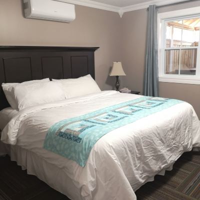 Luxury Suite, Jetted Tub Seaport Inn Promo Code