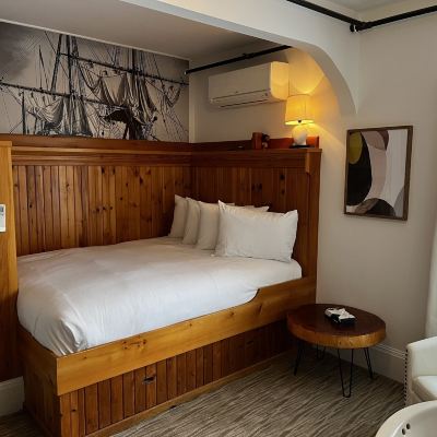 Classic Suite Queen Anne's Revenge Promo Code