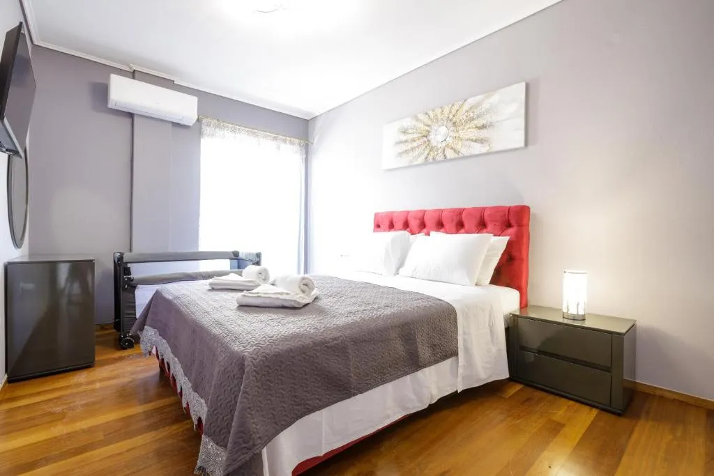 Kalamata Coastal Charm, Modern Seaside Escape - Kalamata