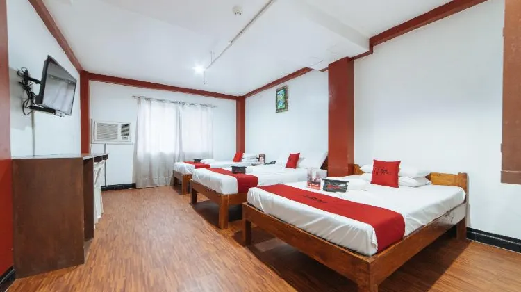 RedDoorz @ Rosario Street Bacolod 部屋