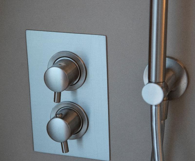 游泳池景行政間