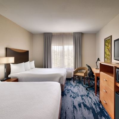 Hearing Accessible Guestroom Two Queens