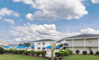 Rodeway Inn & Suites - Rehoboth Beach