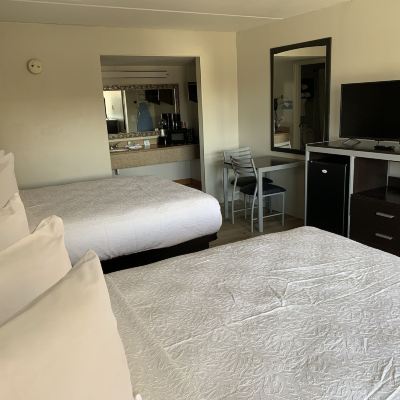 2 Queen Beds Room South Padre Island Lodge Promo Code