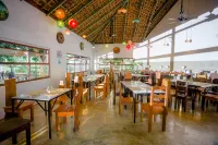 Amici Resort Hotel Laoag
