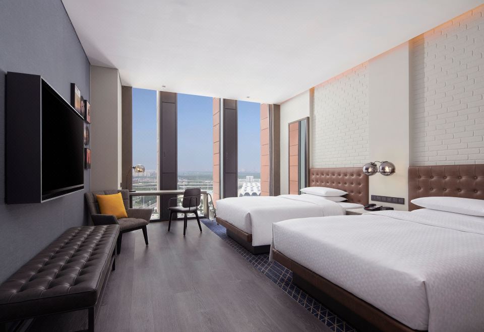Four Points by Sheraton, Tianjin National Convention and Exhibition CenterPremier 2-bed Room
