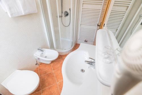 带阳台的三人房