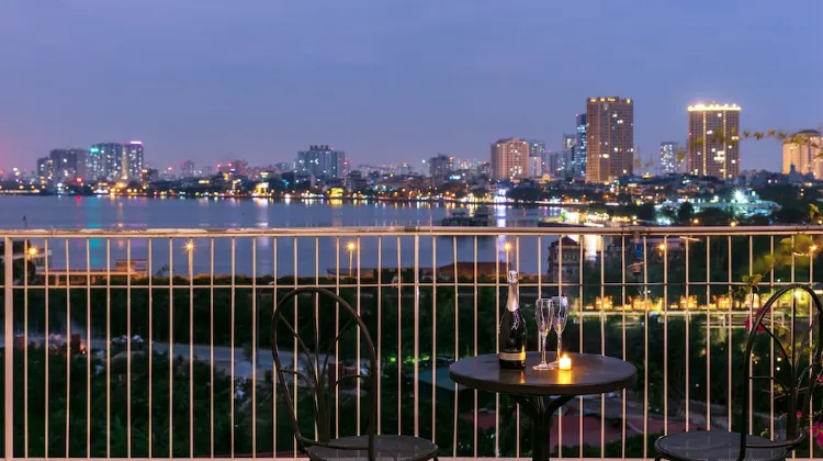 Pegasy Suites Lakeside 外観