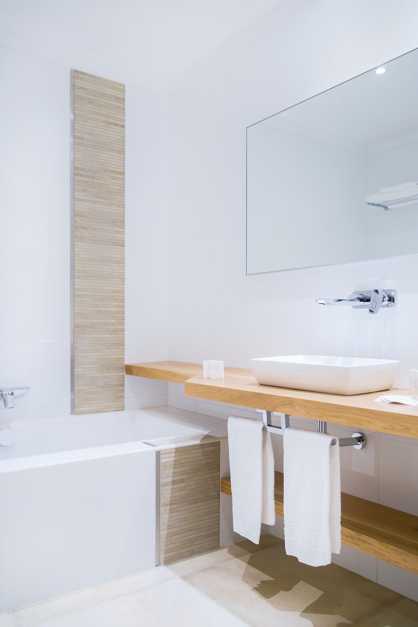 带公园景观的高级套房