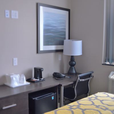 Deluxe Queen Room Voyage Hotel Promo Code