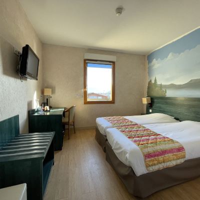 Twin Room La Tour d'Ivoire Promo Code
