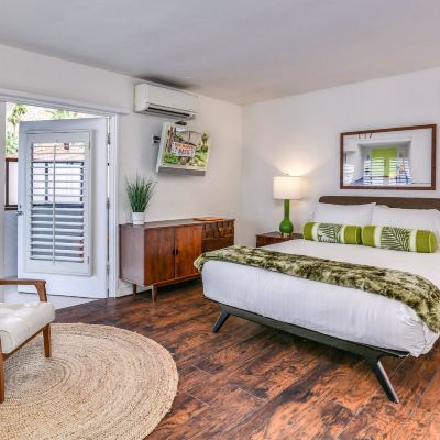 Standard Room, 1 Queen Bed, Balcony, Mountain View Del Marcos Hotel - Adults Only 21 & up Promo Code