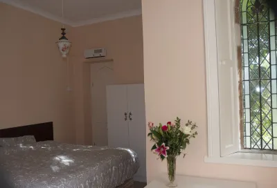 The Orangery Apartment Hotele w: 
