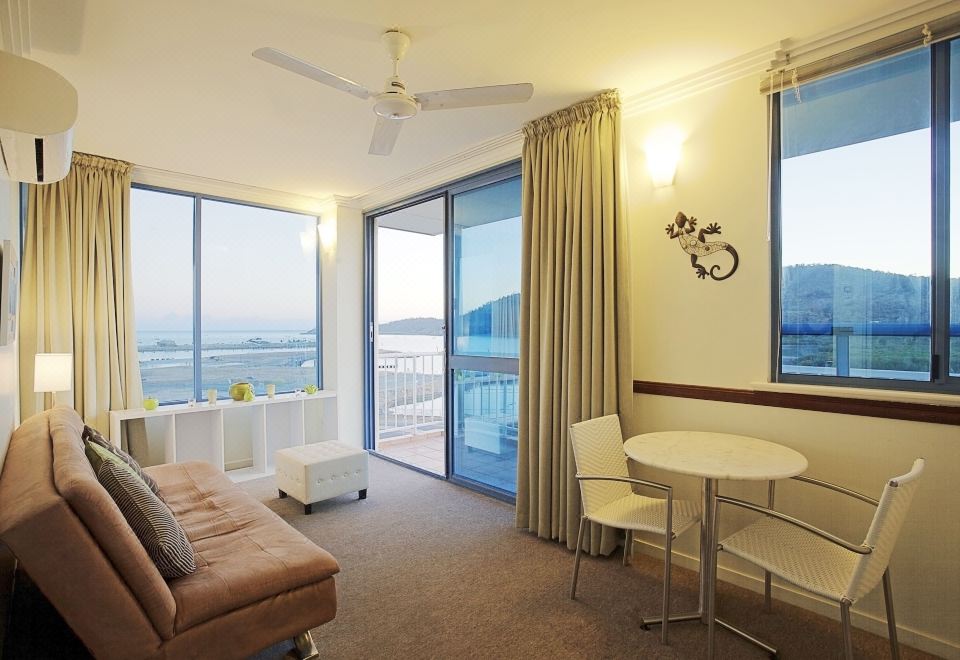 一卧室海景套房 - 带水疗