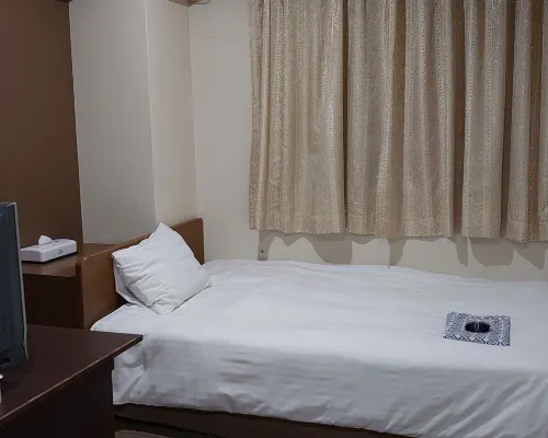 Business Hotel Goto فنادق في كوري