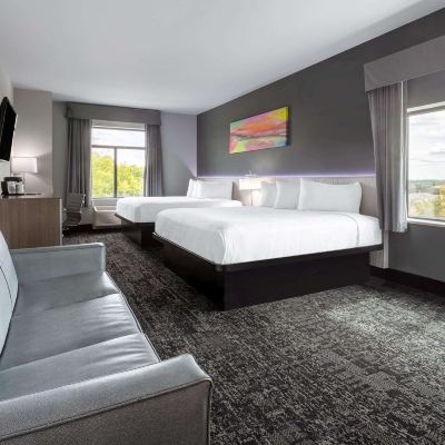 單間套房（2張特大床）-禁煙 Baymont Inn & Suites by Wyndham Madison優惠