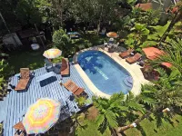 Chalet Hibiscus