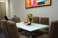 ラサン ナディ エアポート アパートメント ホテル
