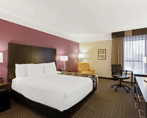 La Quinta Inn & Suites by Wyndham Boston-Andover Hotel di Andover