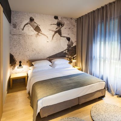 One-Bedroom Apartment With Balcony One Suite Hotel Promo Code