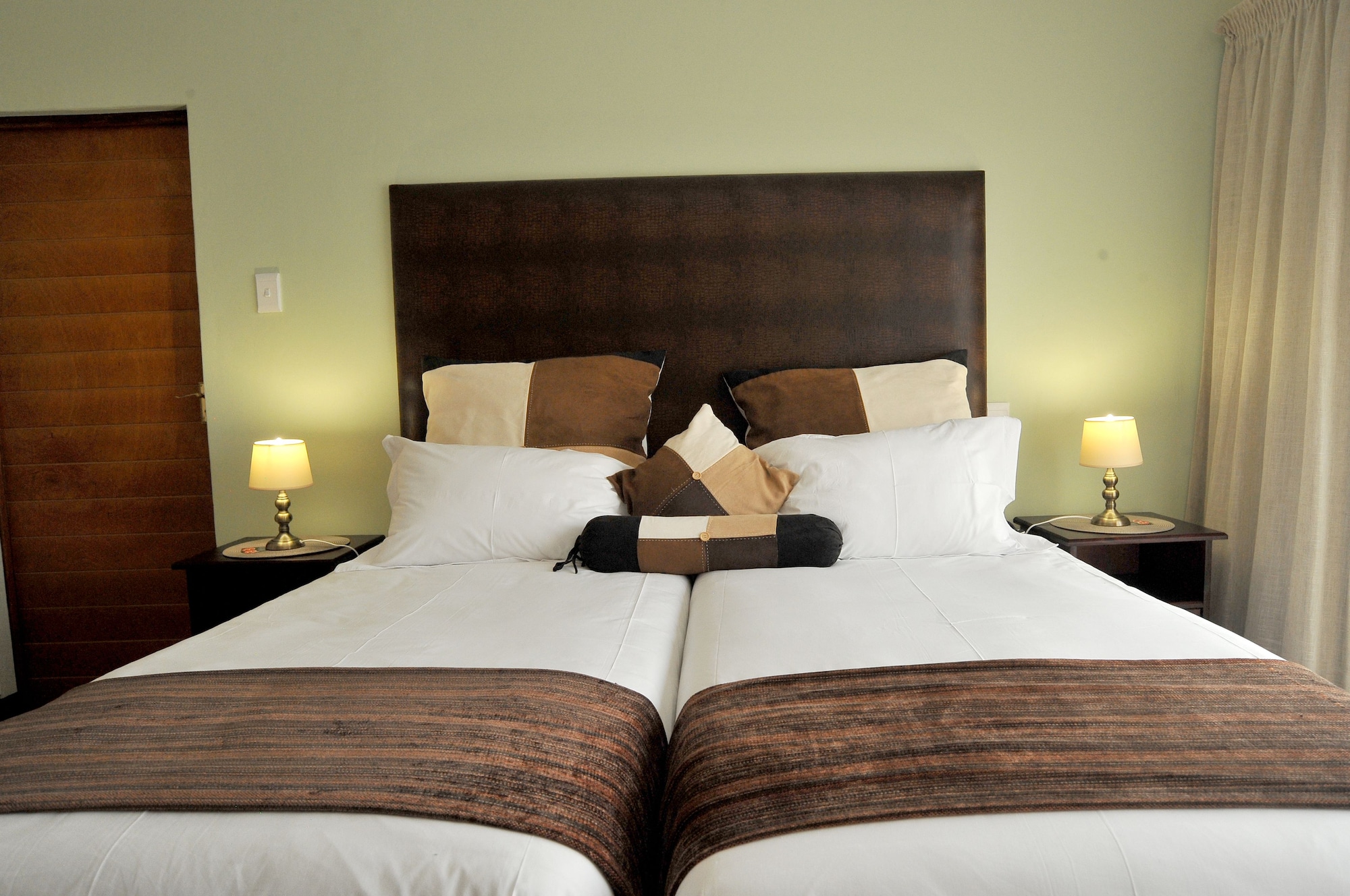 豪华双人房（带阳台）