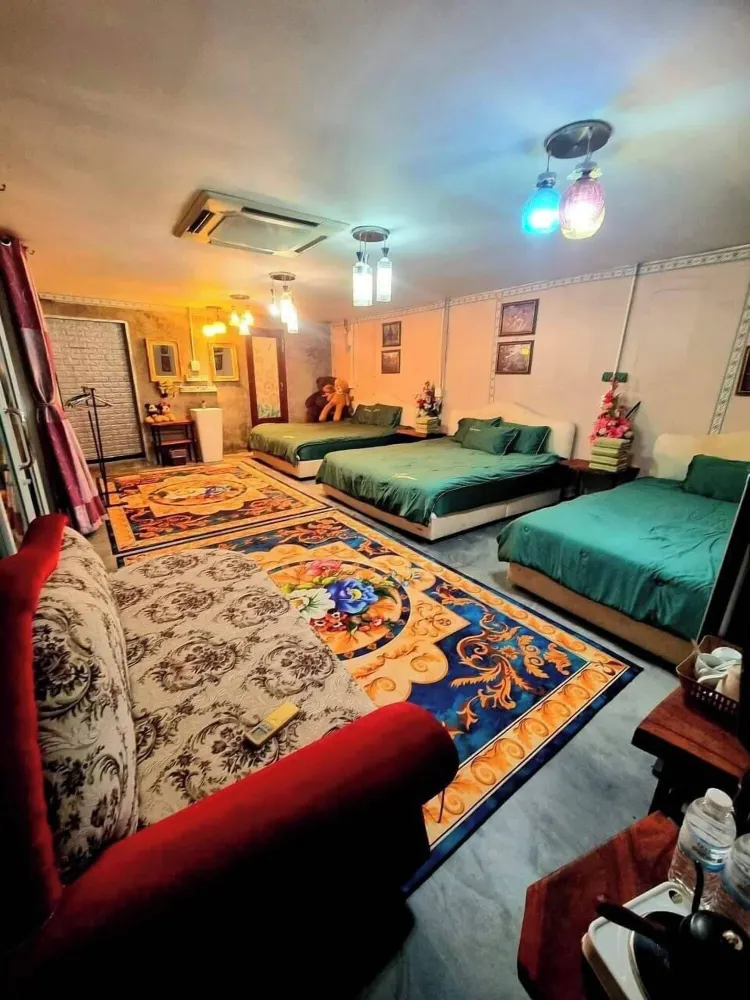 Family Bungalow, Hill View