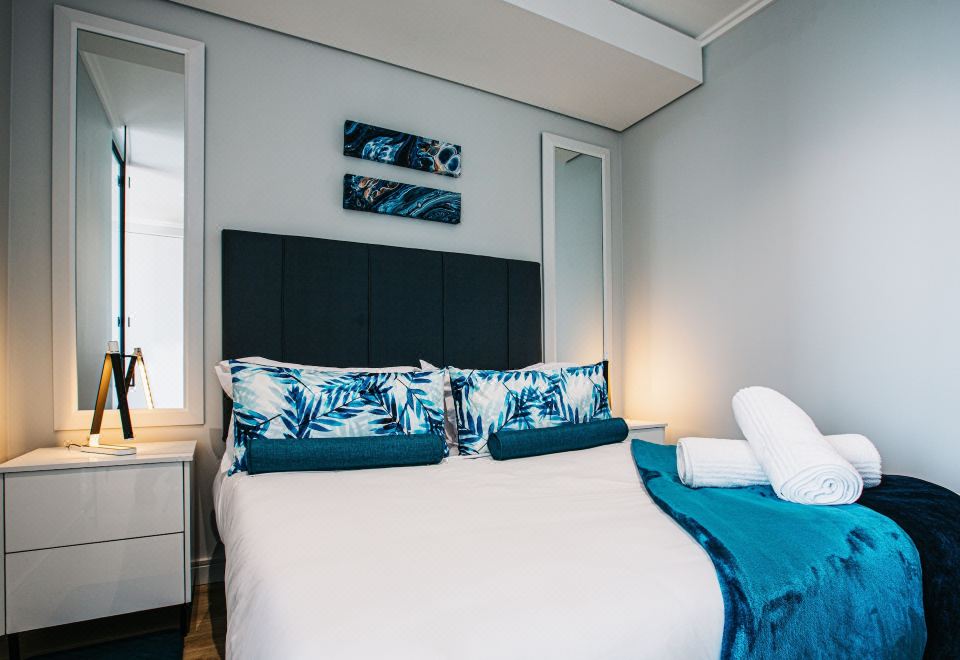 行政套房， 1 张大床， 无烟房， 城市景观