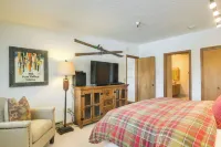 Mtn-View Balcony! Walkable Ketchum Condo
